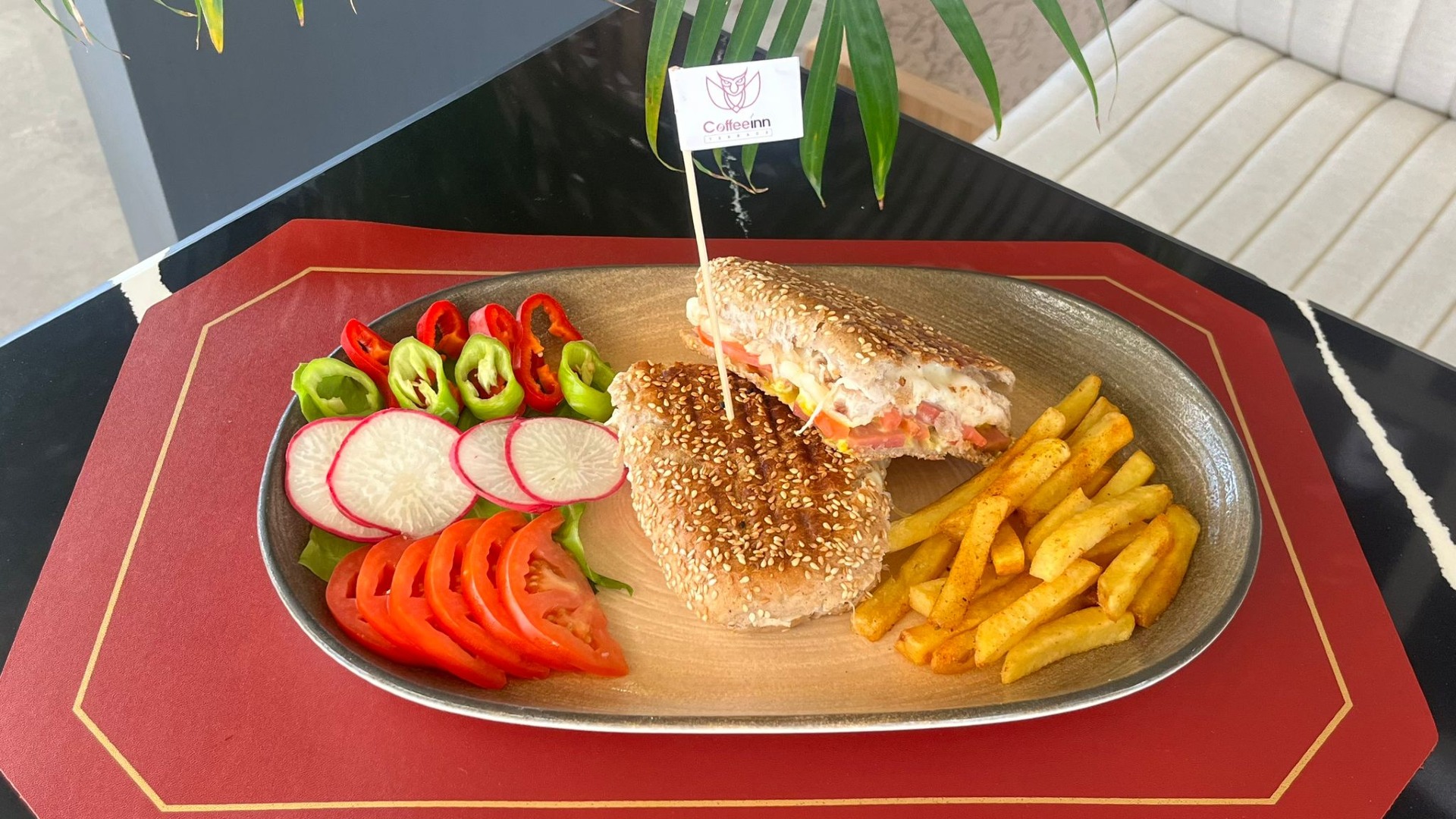 KIBRIS TOSTU & PATATES CİPS görseli