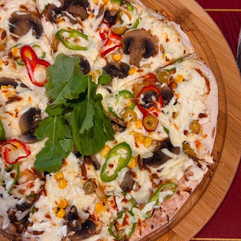 MANTARLI PİZZA