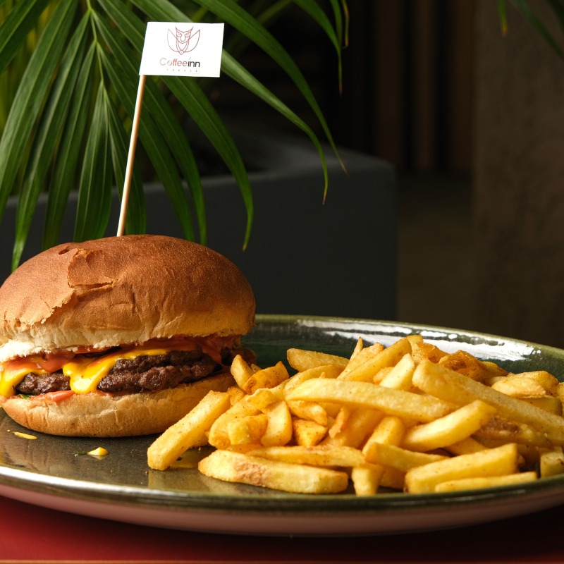 EL YAPIMI CHEESBURGER MENÜ